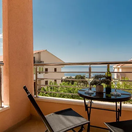 Ivy - Free Parking Apartament Makarska