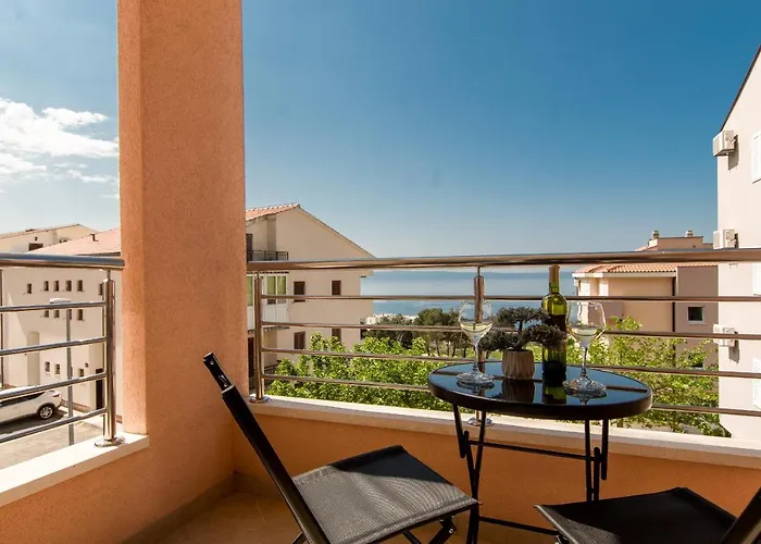Ivy - Free Parking Apartment Makarska